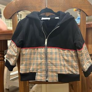 Brand new never worn 18 month Burberry sweatshirt. Perfect condition